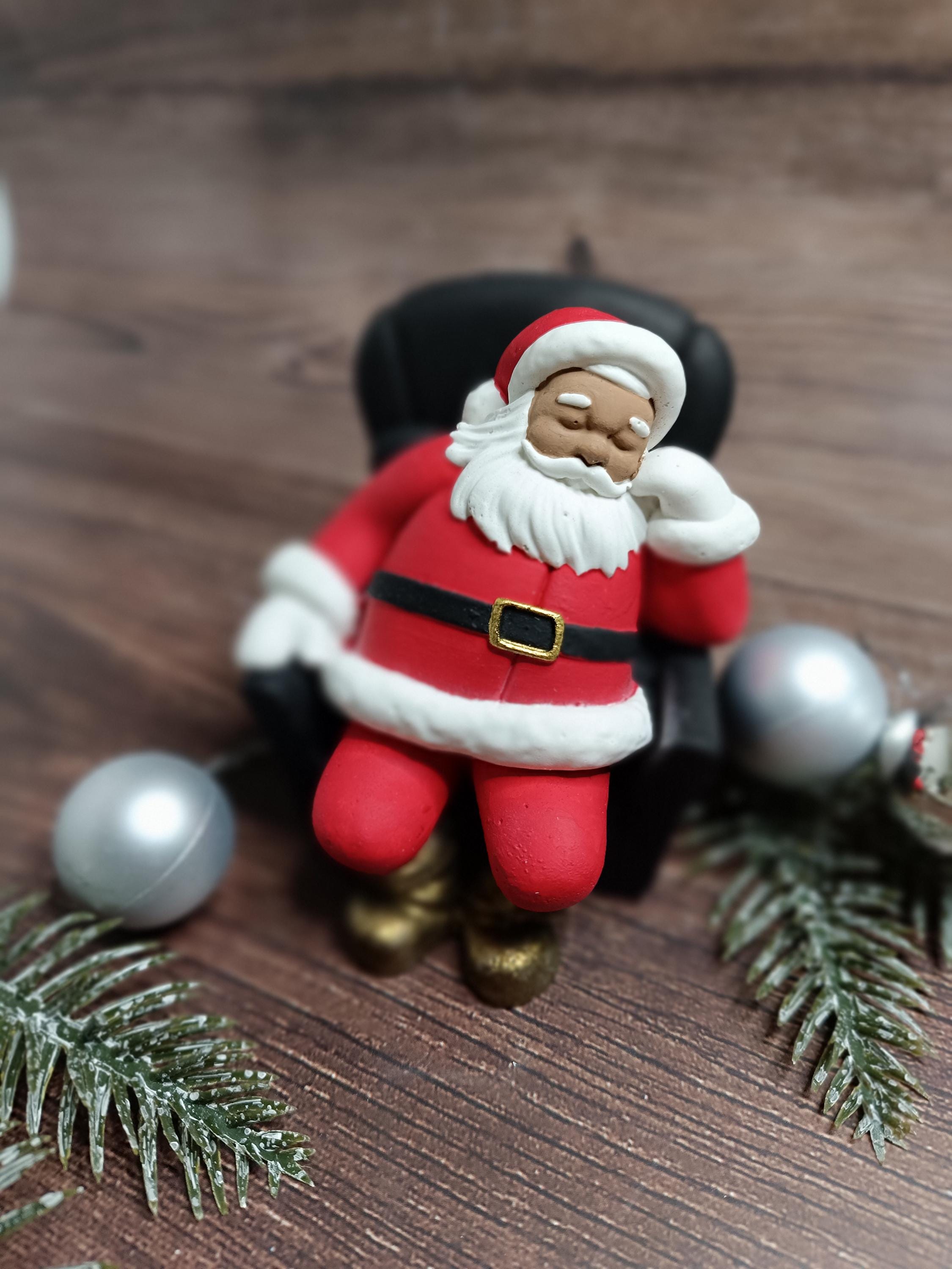 Handgefertigte Weihnachtsmannfigur aus Gips / Raysin – Santa Claus Dek – LisaDesignsHN