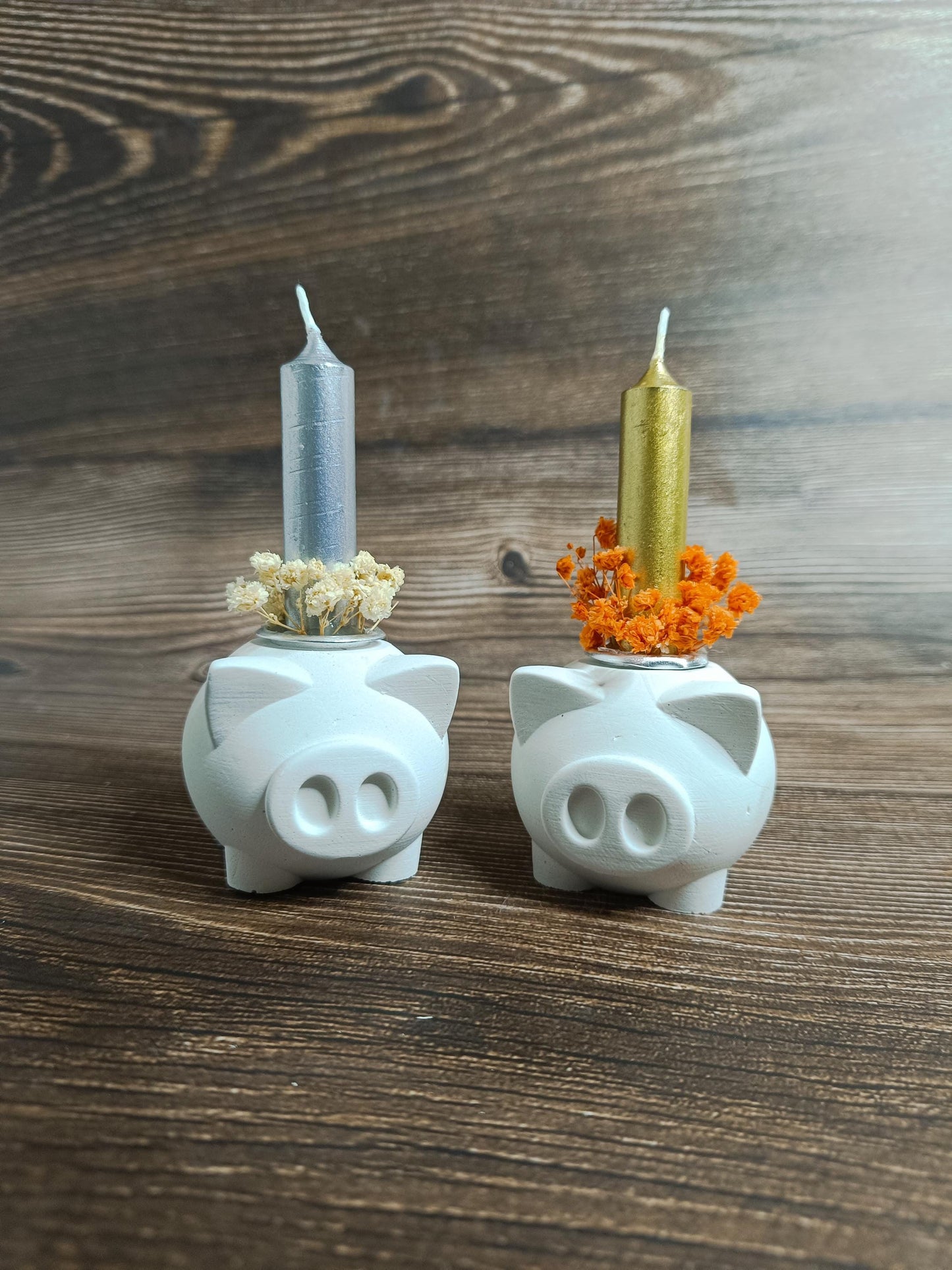 Glücksschwein aus Reliefgips mit goldener oder silberner Kerze – Handgemachtes Mitbringsel mit Trockenblumen, personalisiertes Geschenk