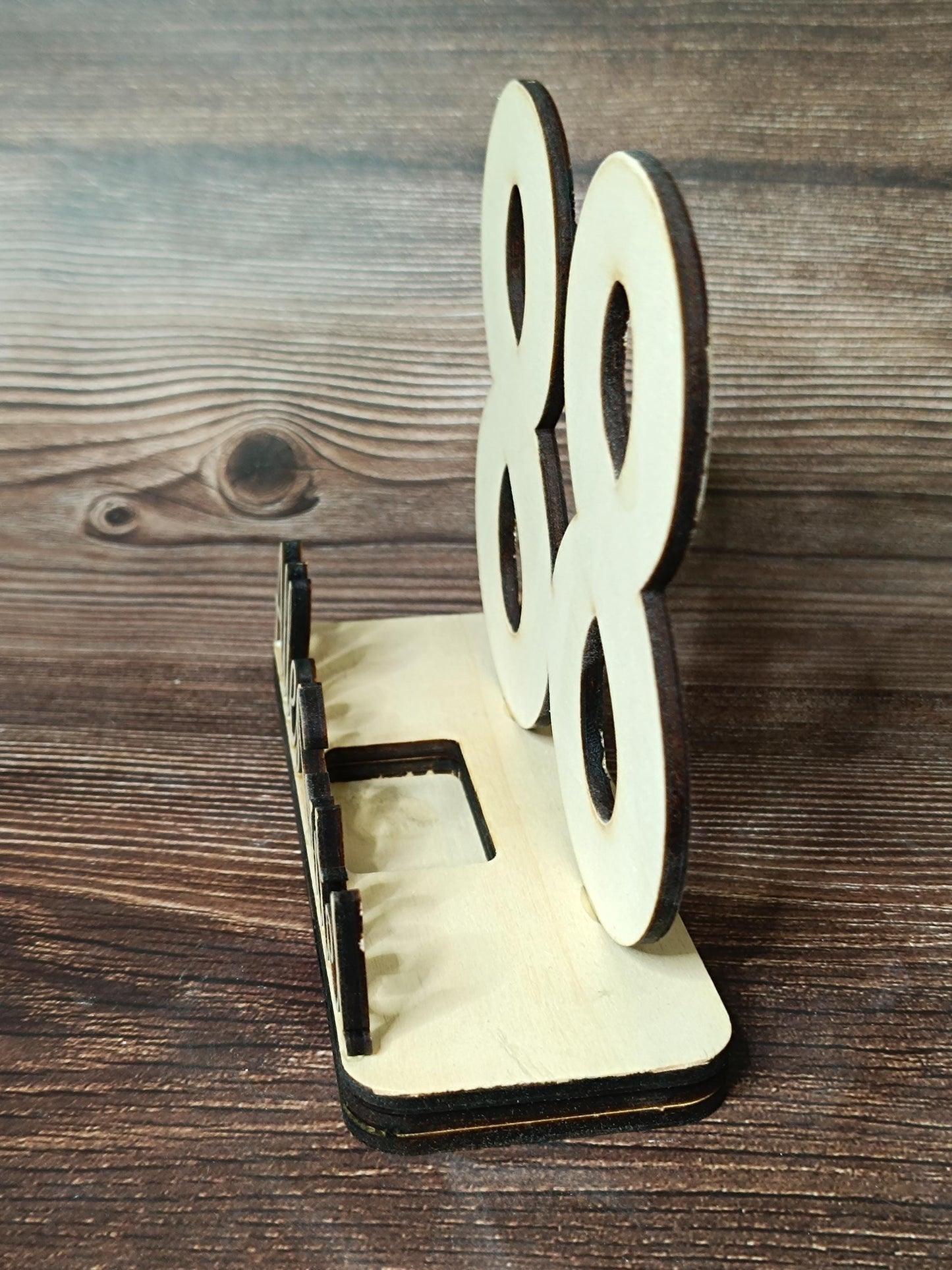 Geldgeschenk Schnappszahl "Jägermeister" mit individueller Gravierung für Geburtstag mit Zahl, personalisierbar, persönlich, originell, Holz