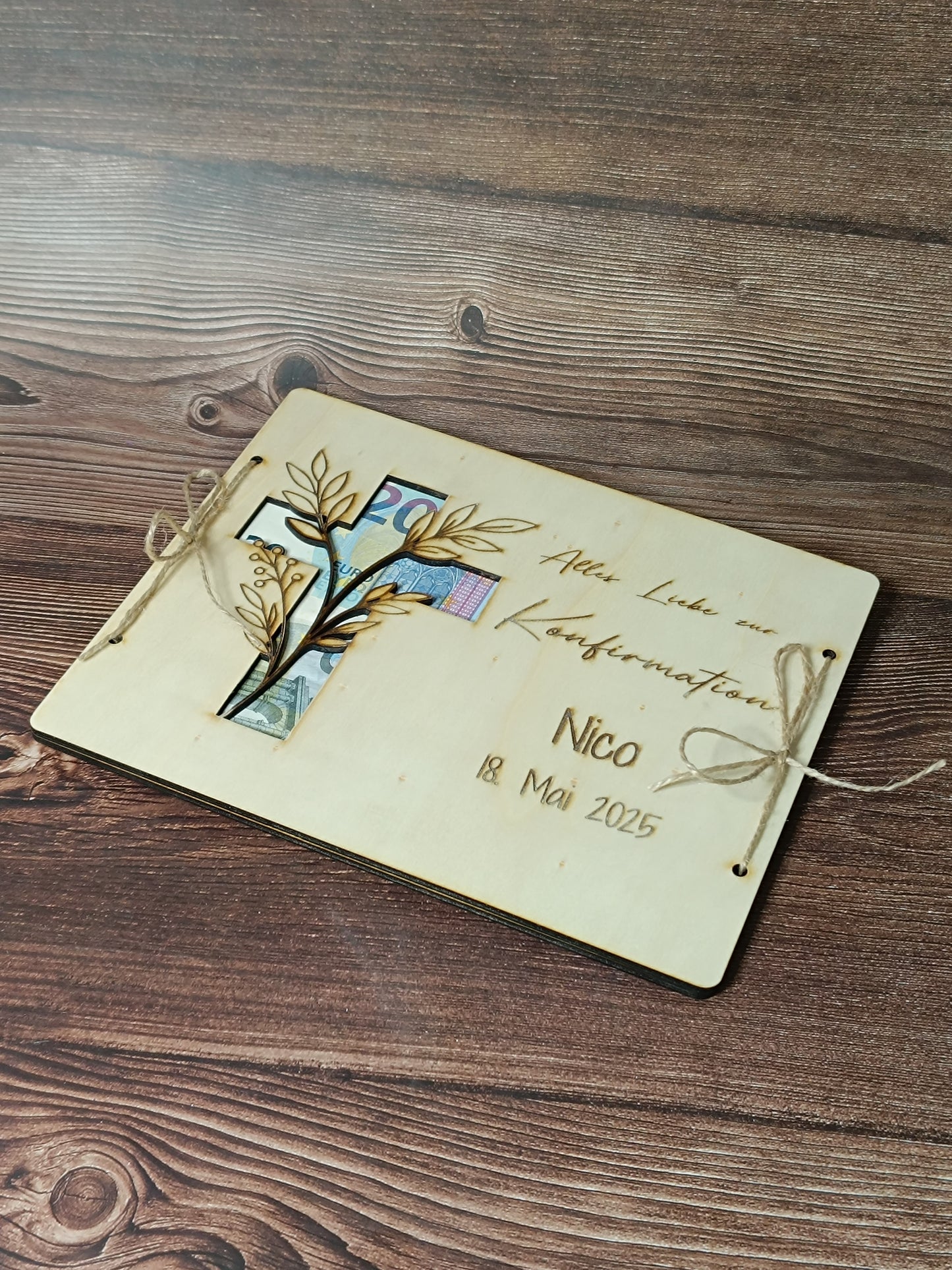 Personalisiertes Geldgeschenk aus Holz mit Gravur – zur Konfirmation, Taufe, Hochzeit oder Trauer – Kreuzform mit Geldfach – versch. Größen
