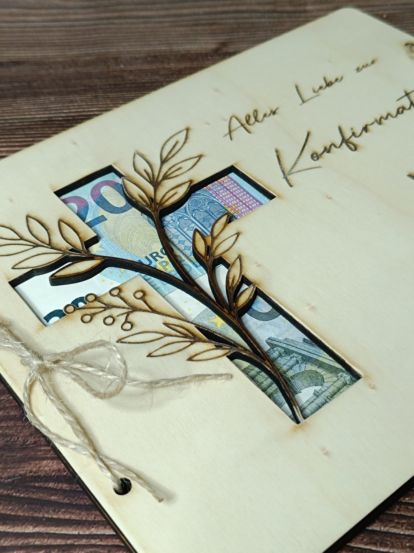 Personalisiertes Geldgeschenk aus Holz mit Gravur – zur Konfirmation, Taufe, Hochzeit oder Trauer – Kreuzform mit Geldfach – versch. Größen