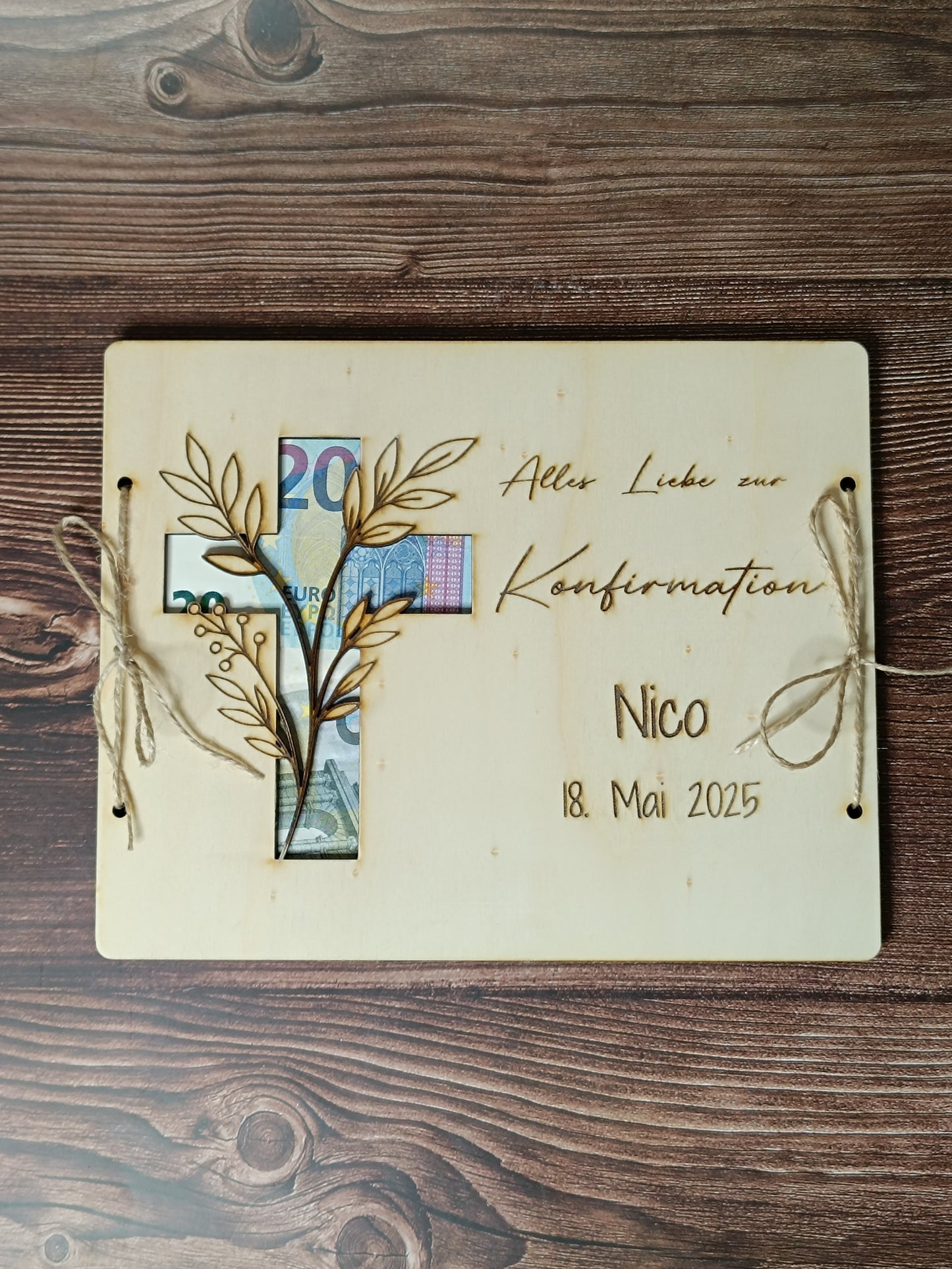 Personalisiertes Geldgeschenk aus Holz mit Gravur – zur Konfirmation, Taufe, Hochzeit oder Trauer – Kreuzform mit Geldfach – versch. Größen