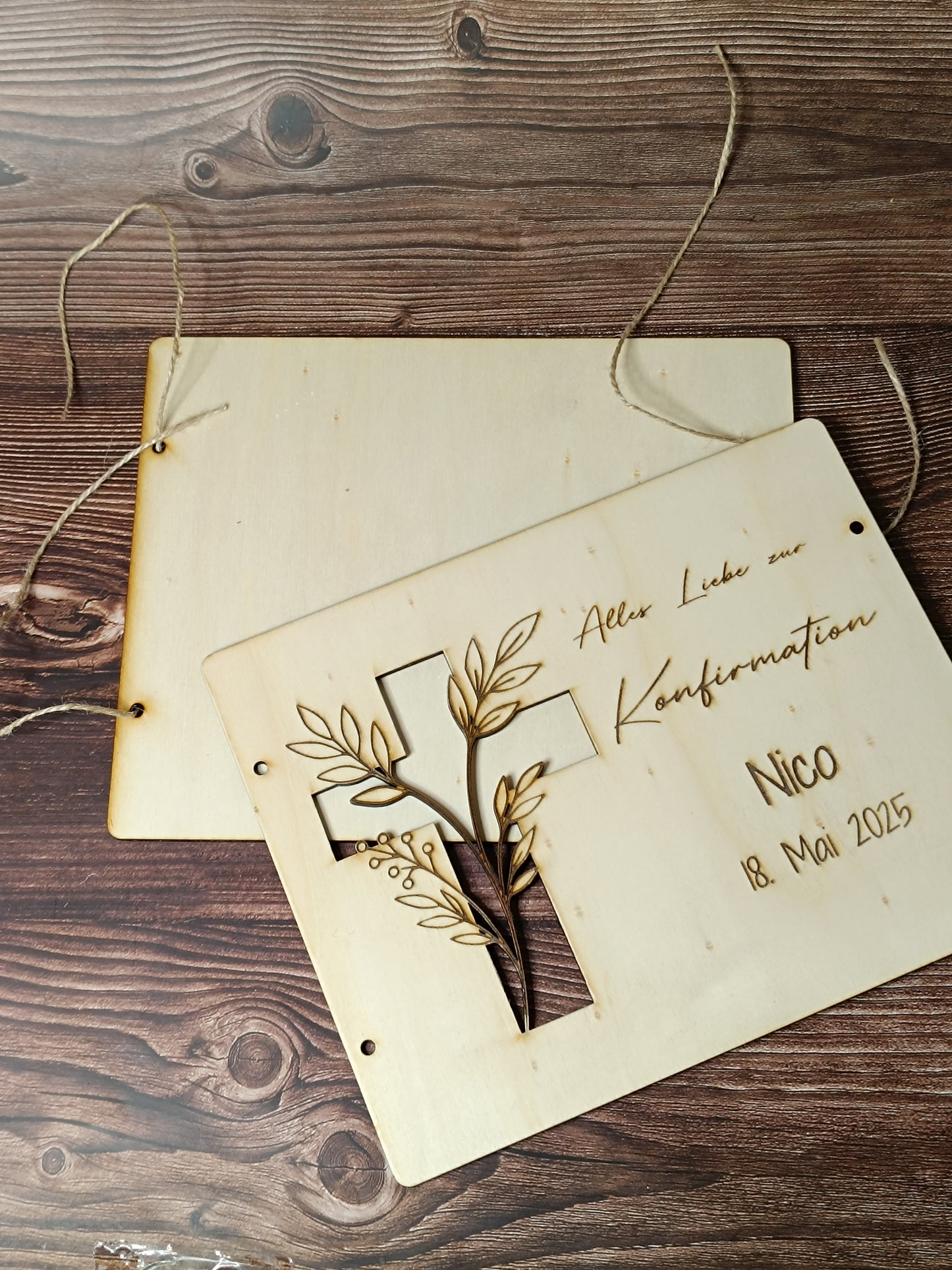 Personalisiertes Geldgeschenk aus Holz mit Gravur – zur Konfirmation, Taufe, Hochzeit oder Trauer – Kreuzform mit Geldfach – versch. Größen