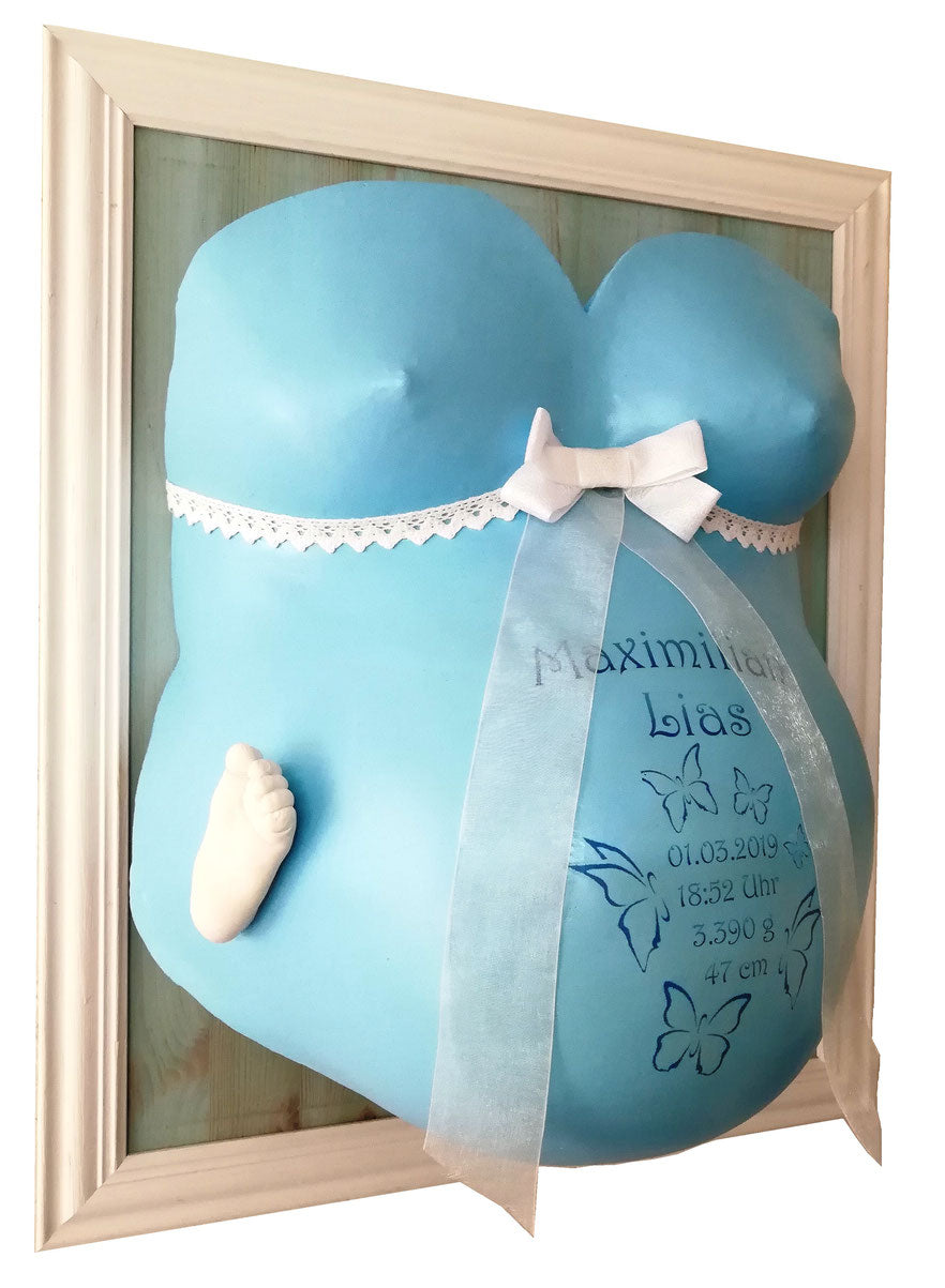 Detailgetreuer Babybauch-Gipsabdruck mit Beleuchtung, handgefertigt und bemalt, verziert mit Spitze und personalisiert mit Ultraschallbild / Foto / Wunschmotiv – einzigartige Erinnerung von Lisa-Designs.