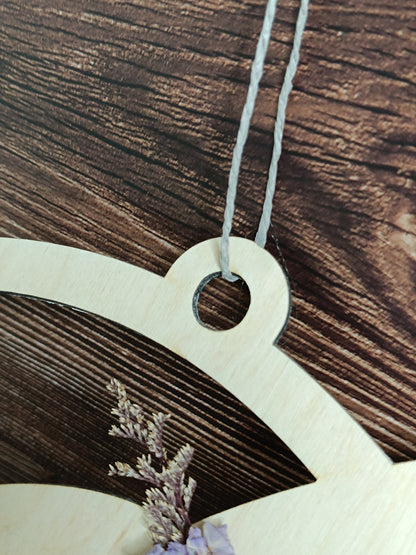 Türkranz / Türschild &quot;Egon&quot;, mit Hase / Ostermotiv, sowie Trockenblumen, aus Holz gelasert, Frühling, Osterdeko, Ostern, Ostergeschenk