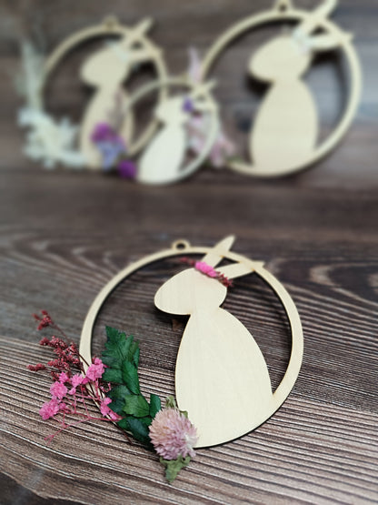 Türkranz / Türschild &quot;Egon&quot;, mit Hase / Ostermotiv, sowie Trockenblumen, aus Holz gelasert, Frühling, Osterdeko, Ostern, Ostergeschenk