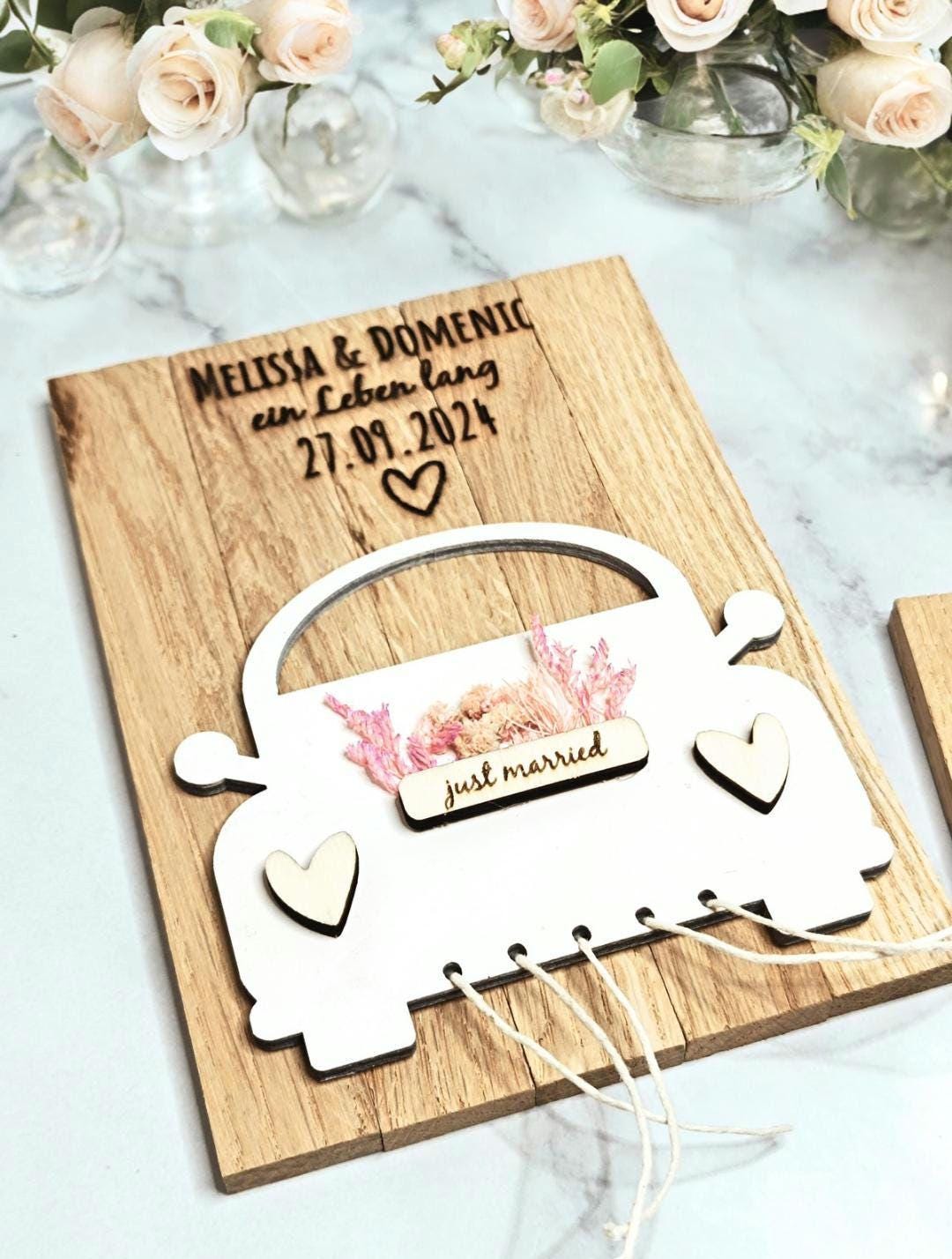 personalisiertes Geldgeschenk Auto / Dosen zur Hochzeit "Just married", mit Trockenblumen und Wunschtext, Hochzeitsdatum, Namen, Mitbringsel