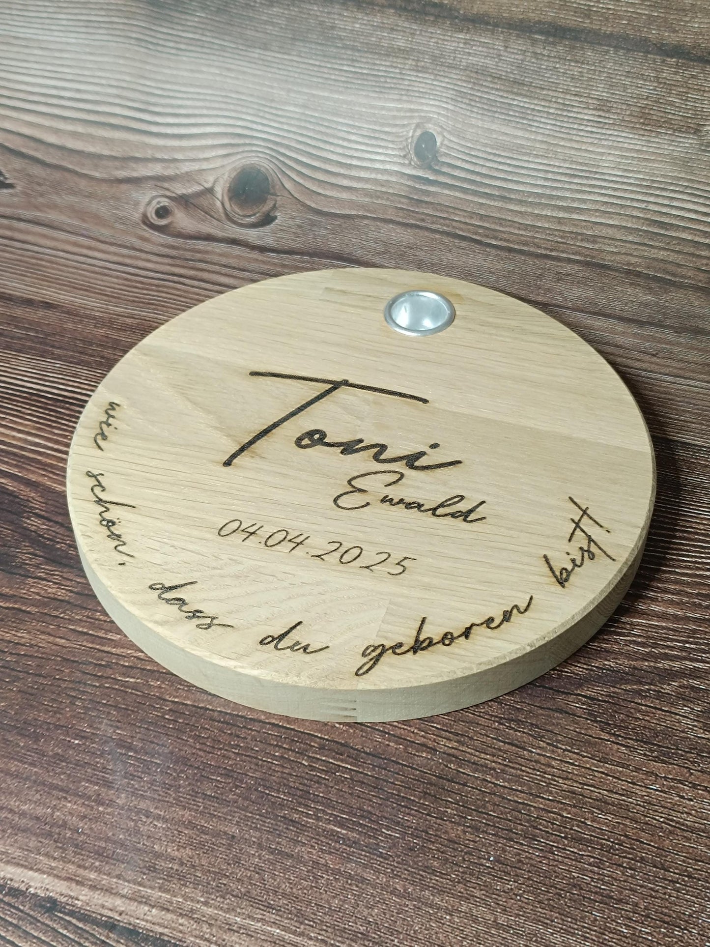 Geburtstagsbrettchen mit individueller Gravierung für Geburtstag mit Wunschtext, personalisierbar, persönlich, originell, aus Holz, Geburt
