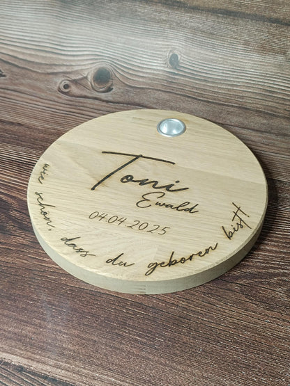 Geburtstagsbrettchen mit individueller Gravierung für Geburtstag mit Wunschtext, personalisierbar, persönlich, originell, aus Holz, Geburt