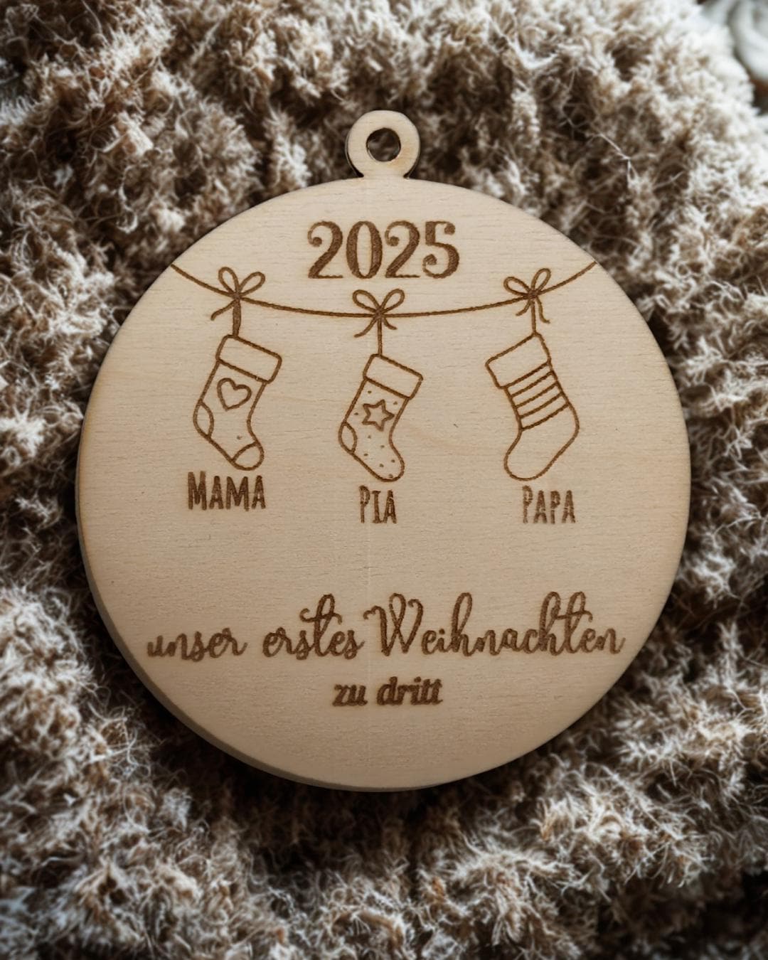 Christbaumschmuck Holz personalisiert, Christbaumkugel mit Gravur, Geschenkidee Weihnachten & personalisierte Geschenke, Baumanhänger