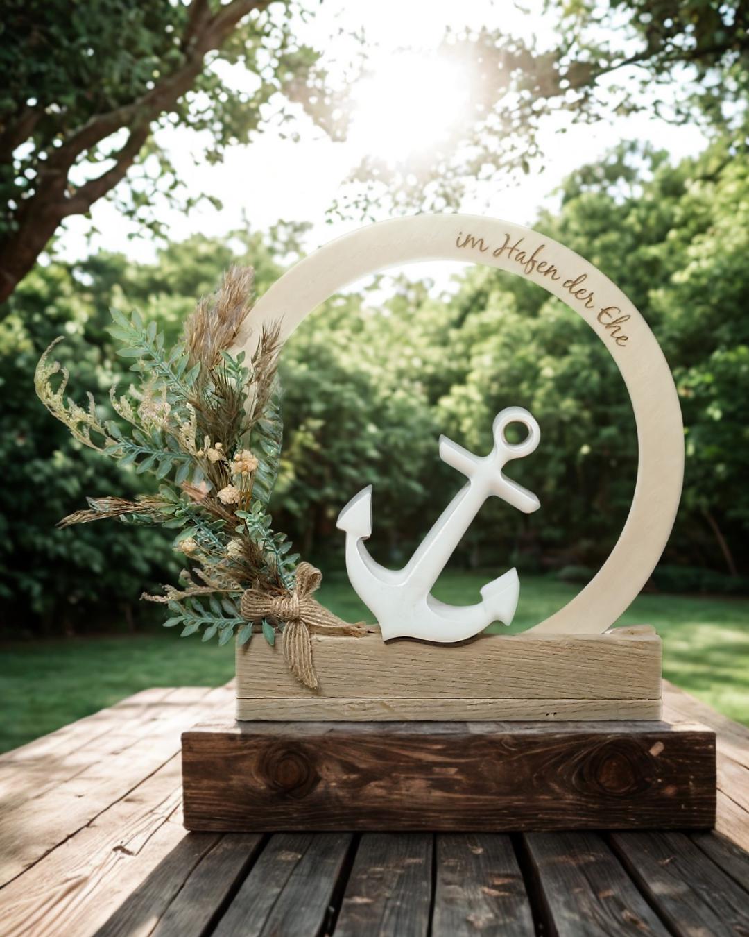 Maritimes Hochzeitsgeschenk „Im Hafen der Ehe“ – Deko Aufsteller mit Anker & Trockenblumen – personalisiertes Geschenk zur Hochzeit