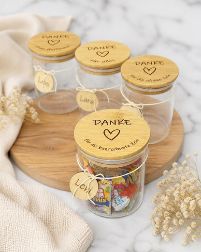 personalisierte Vorratsgläser mit Bambus-Deckel und Gravur (500ml), perfekte als Kita-Abschiedsgeschenk oder Hochzeitsgeschenk, Wunschtext