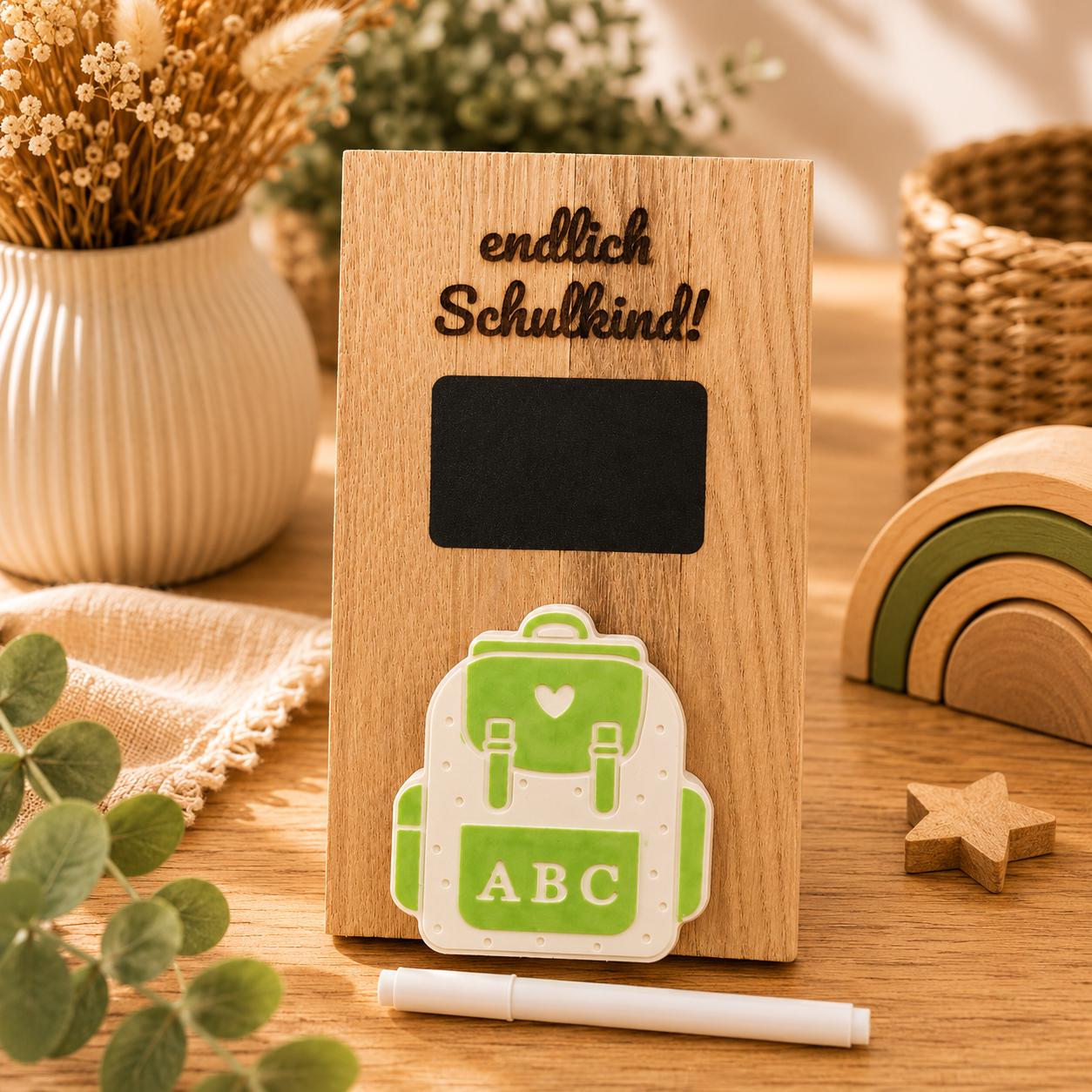 Personalisiertes Geldgeschenk zur Einschulung aus Holz | Schulkind Geschenk mit Tafel, Stift & Geldhalter | Endlich Schulkind | Abschied